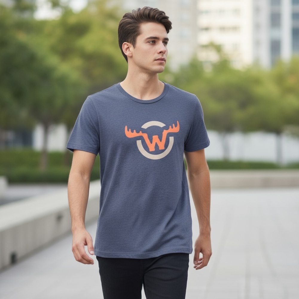MOOSEJAW T-Shirt. Size Medium